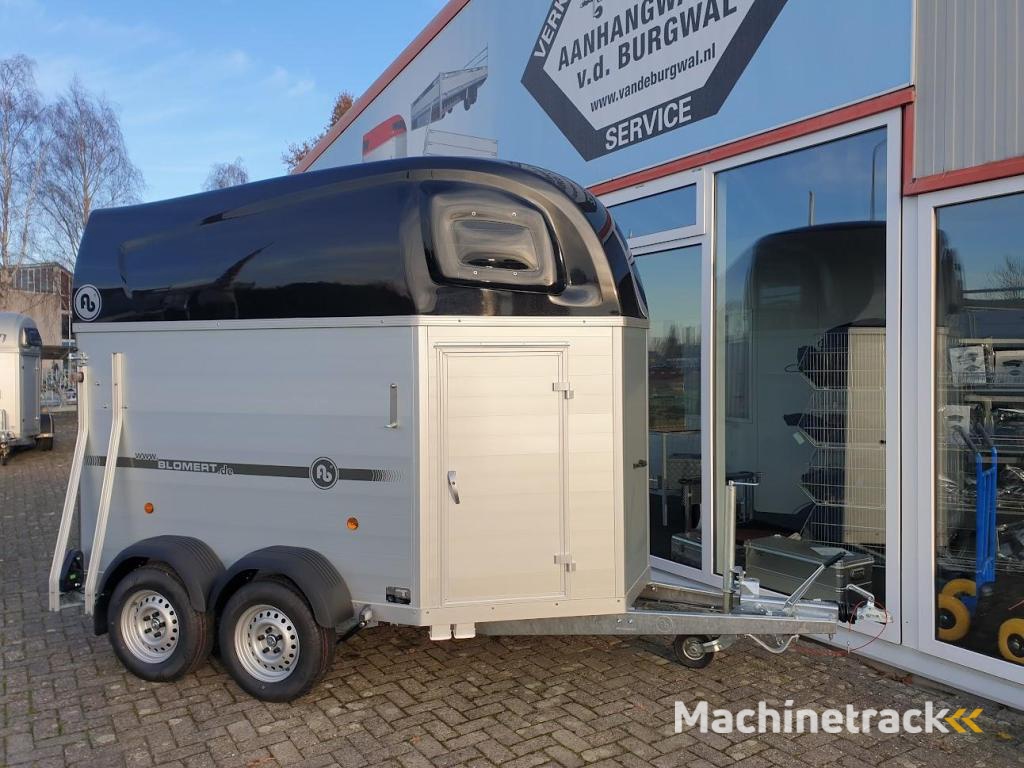 Blomert Nairobi ALU 2 paards met zadelkamer