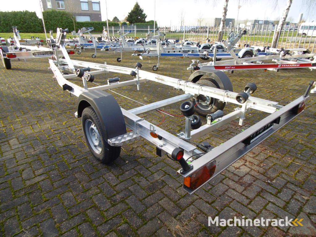 Temared B15 Alu motorboottrailer