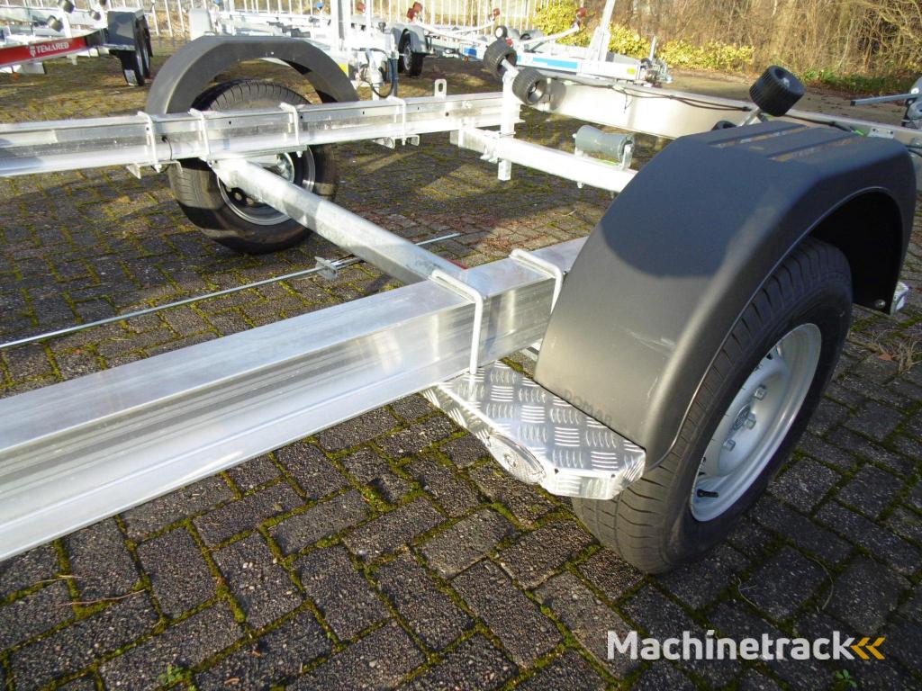 Temared B15 Alu motorboottrailer
