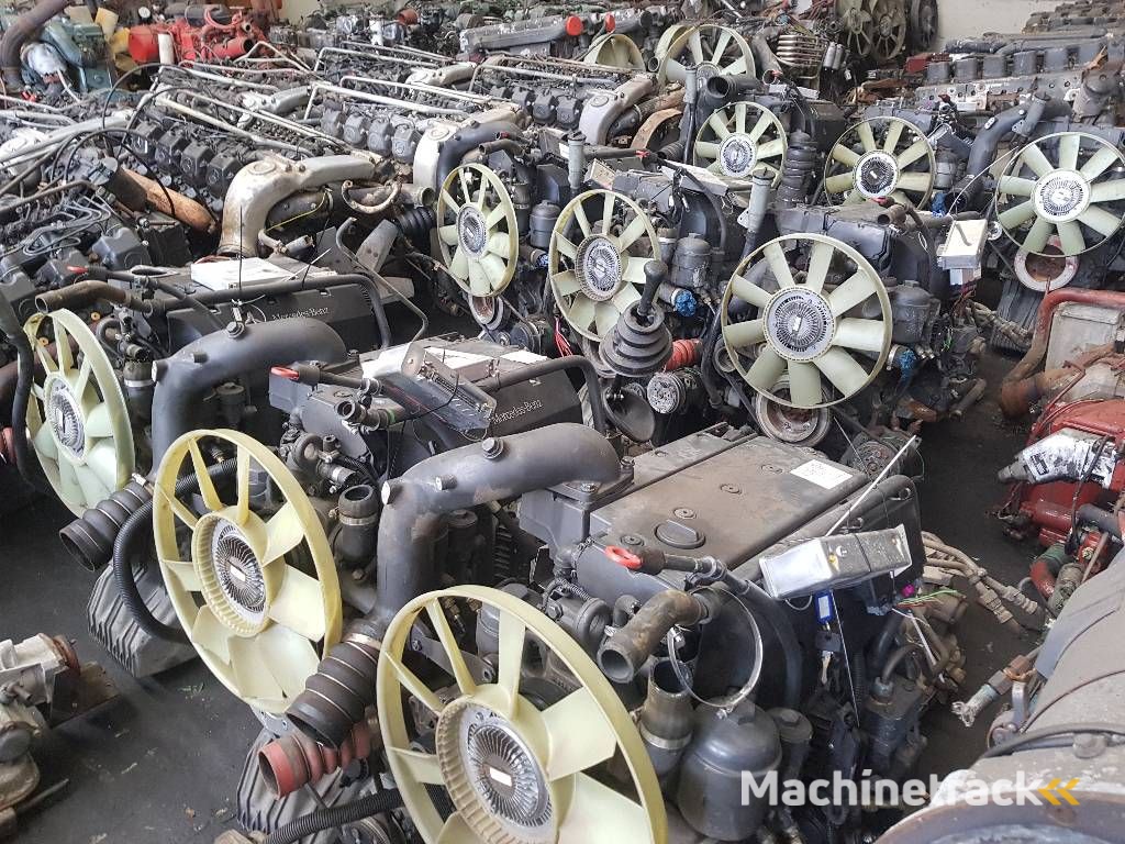 Mercedes-Benz 904LA.11/3-00