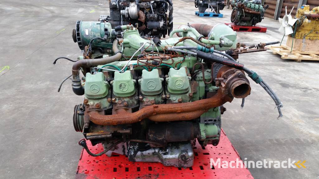 Mercedes-Benz OM 442 A