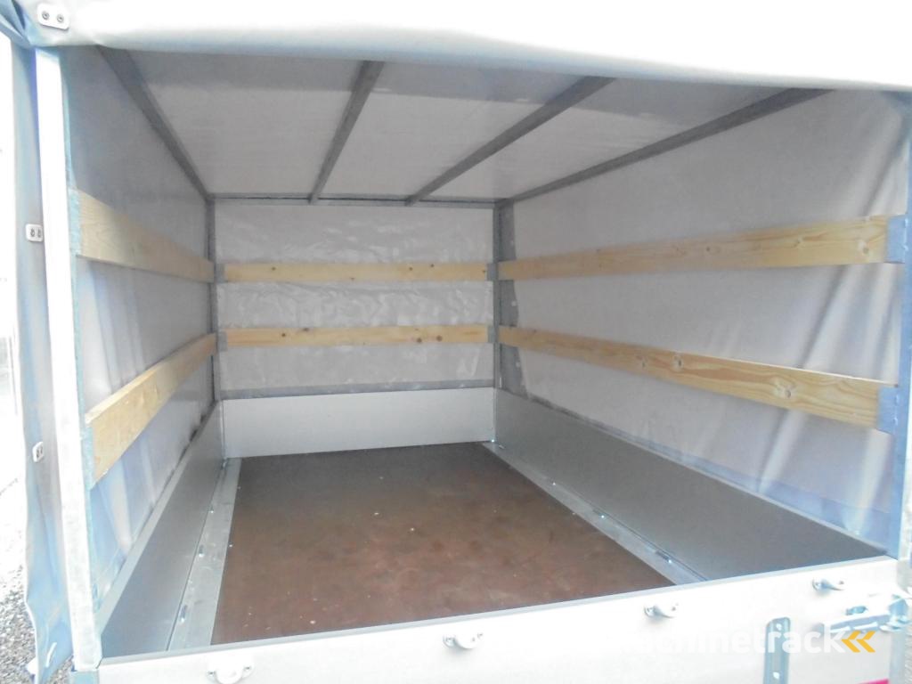 Eduard P3 250x145cm 1350kg met huif