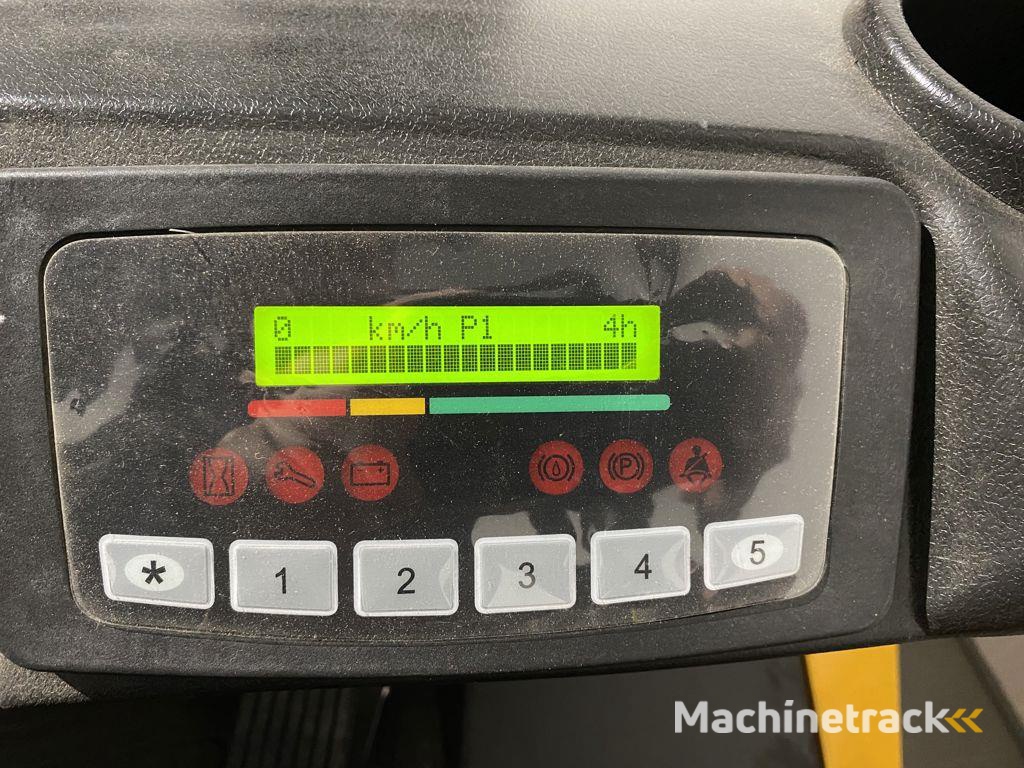 ACTIE - HYUNDAI 30B-7A