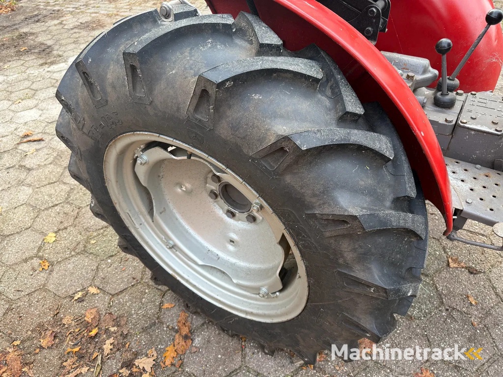 Massey Ferguson 130 Smalspoor