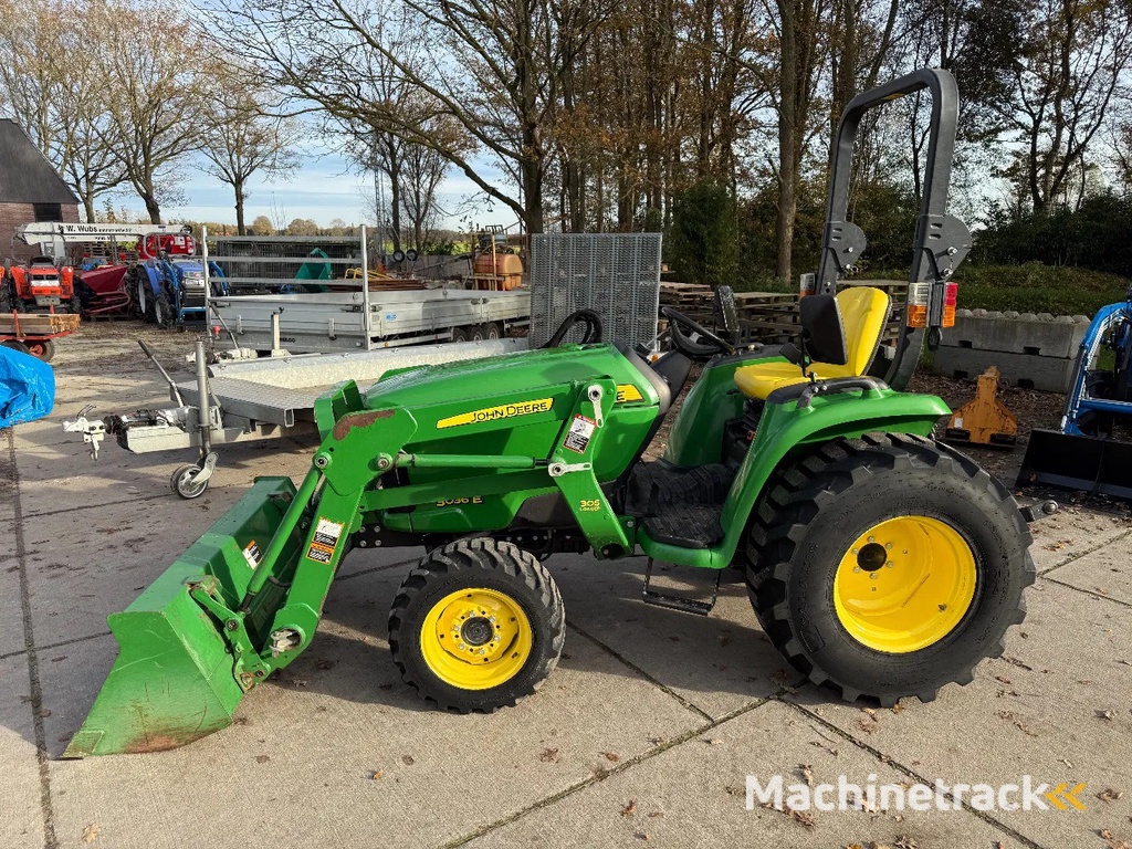 John Deere 3036e met voorlader