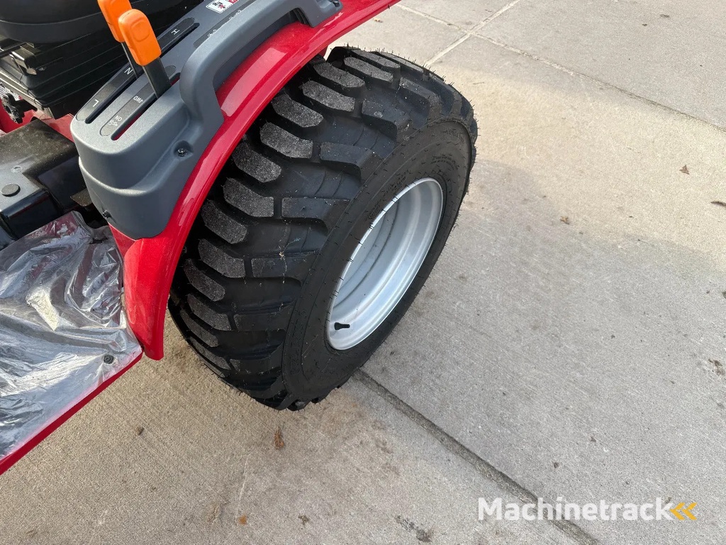 TYM T255 Hst  ex demo