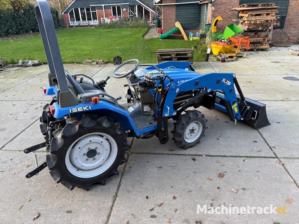 Iseki Sial 173 met voorlader