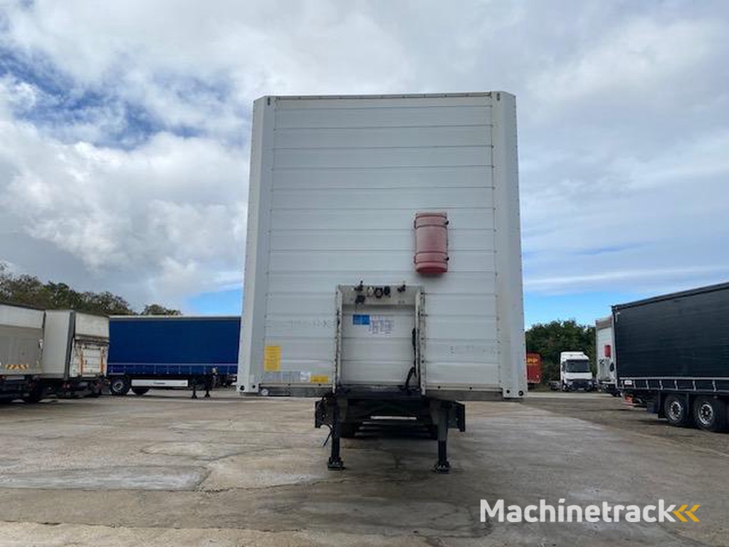 Schmitz-Cargobull Non spécifié