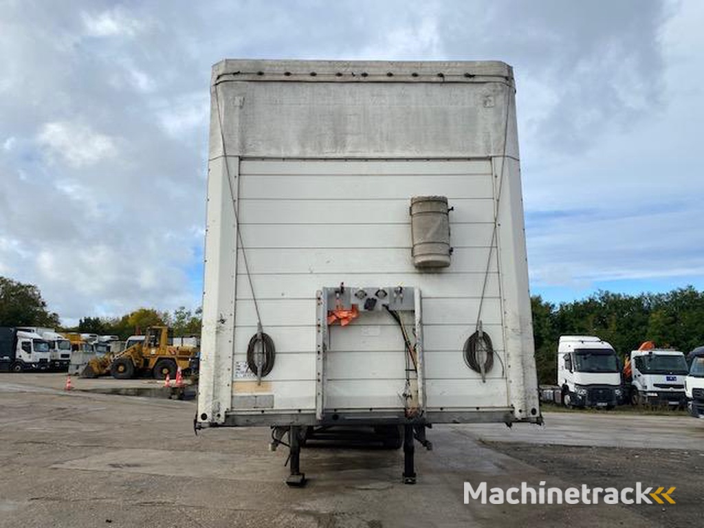 Schmitz-Cargobull Non spécifié