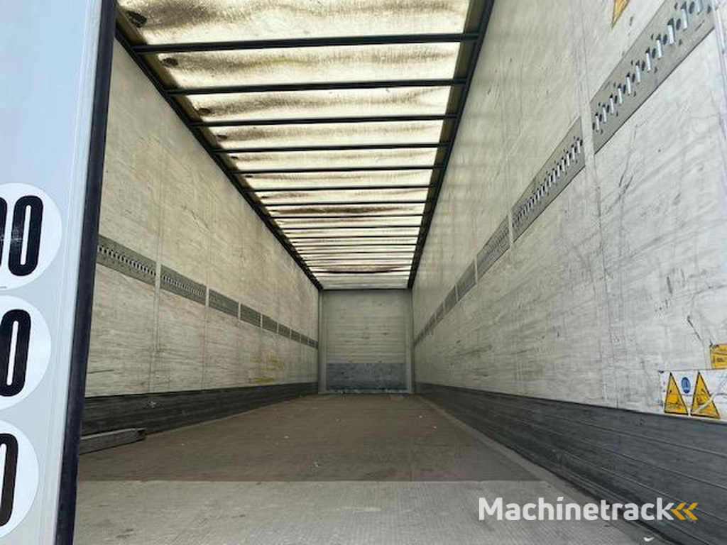 Schmitz-Cargobull Non spécifié