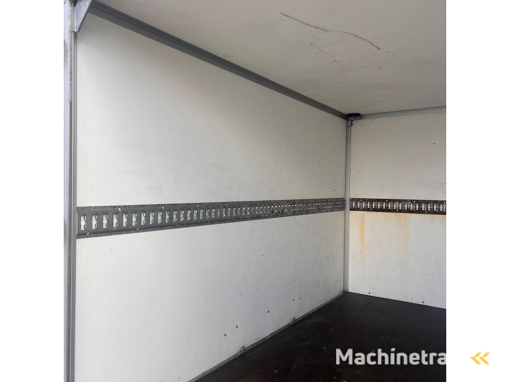 Saris C 2000 Gesloten C2000 305x150x180cm