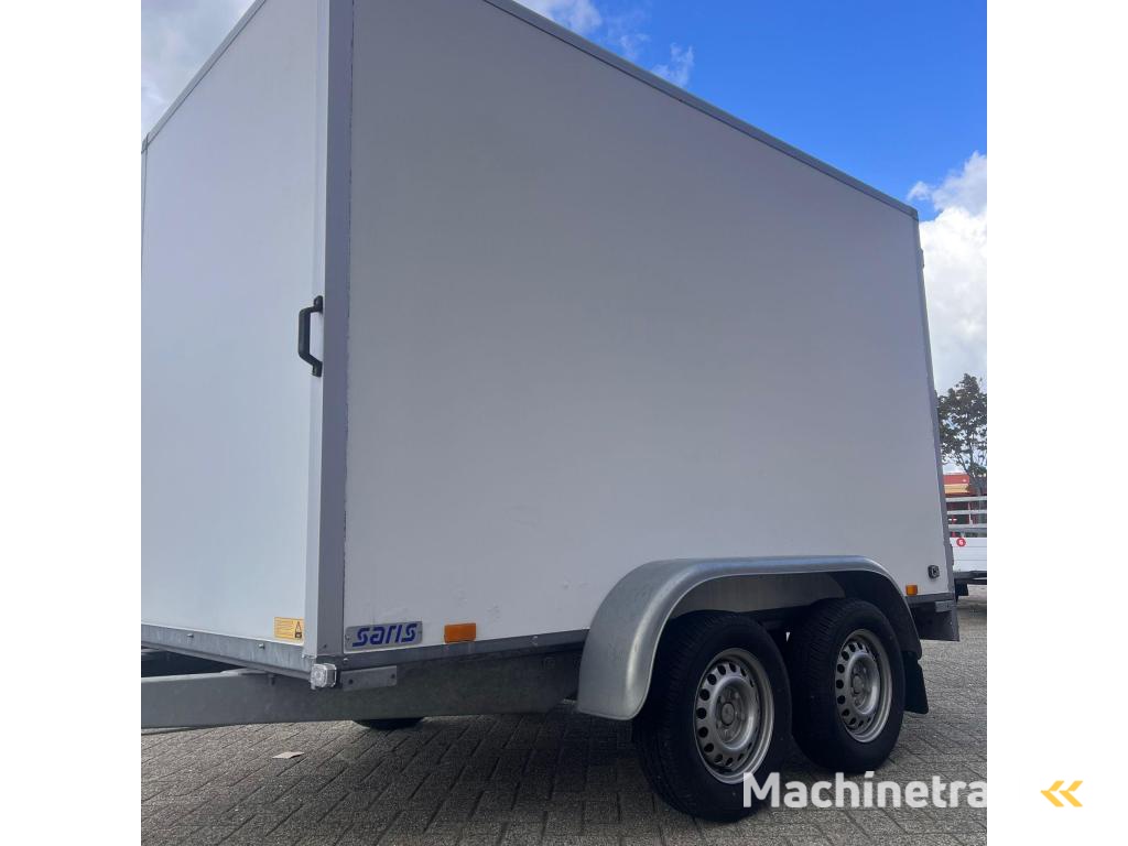 Saris C 2000 Gesloten C2000 305x150x180cm