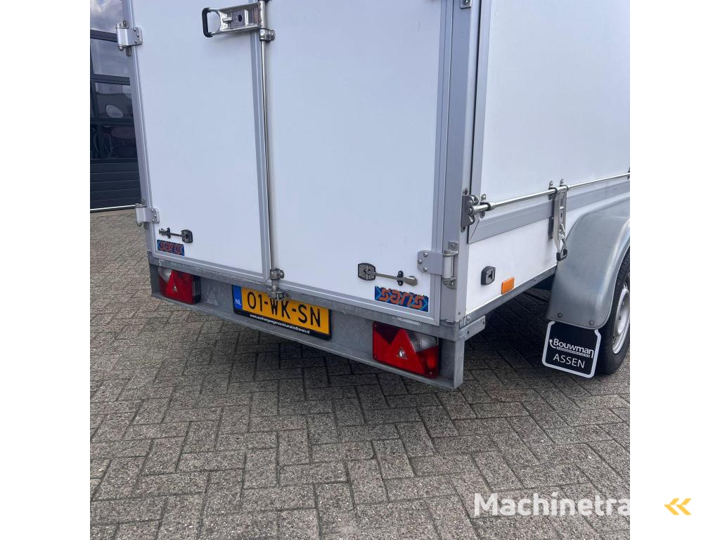 Saris C 2000 Gesloten C2000 305x150x180cm