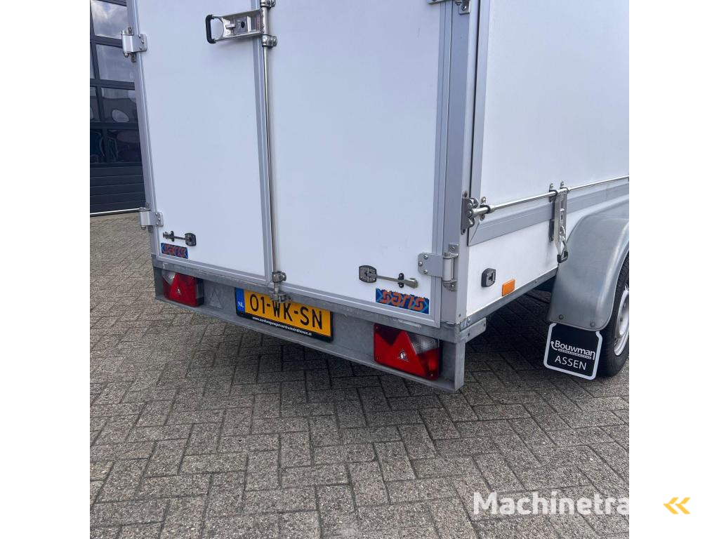 Saris C 2000 Gesloten C2000 305x150x180cm