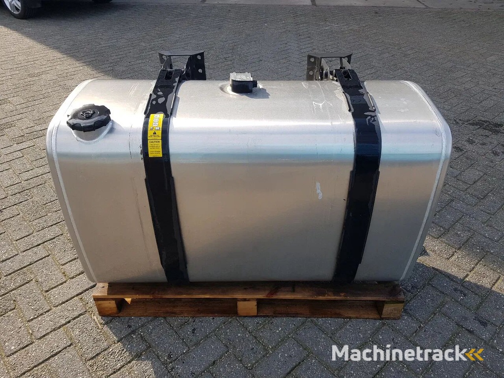 Volvo Diversen MAN Universeel diverse dieseltanks op voorraad fuel tank for truck