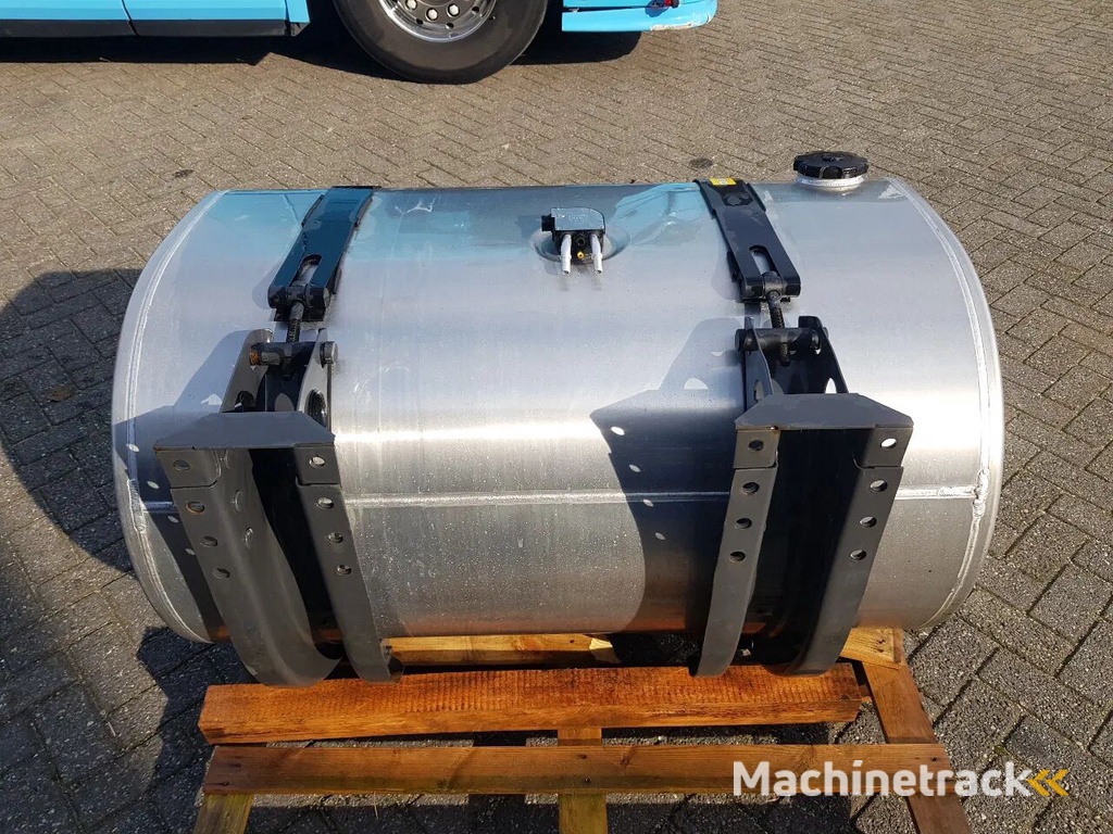 Volvo Diversen MAN Universeel diverse dieseltanks op voorraad fuel tank for truck