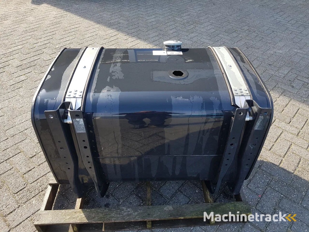 Volvo Diversen MAN Universeel diverse dieseltanks op voorraad fuel tank for truck