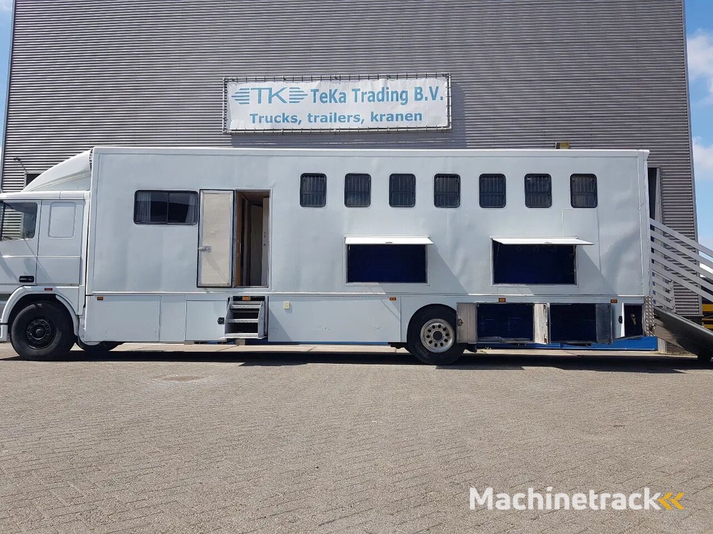 DAF 95.350 Paardenwagen met zitverblijf 7 paarden 7 horses horse truck