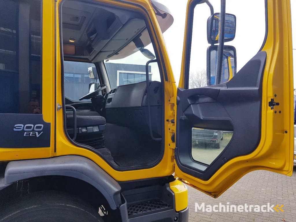 Volvo FE 300 EEV 6X2 Retarder 258.000 KM TÜV