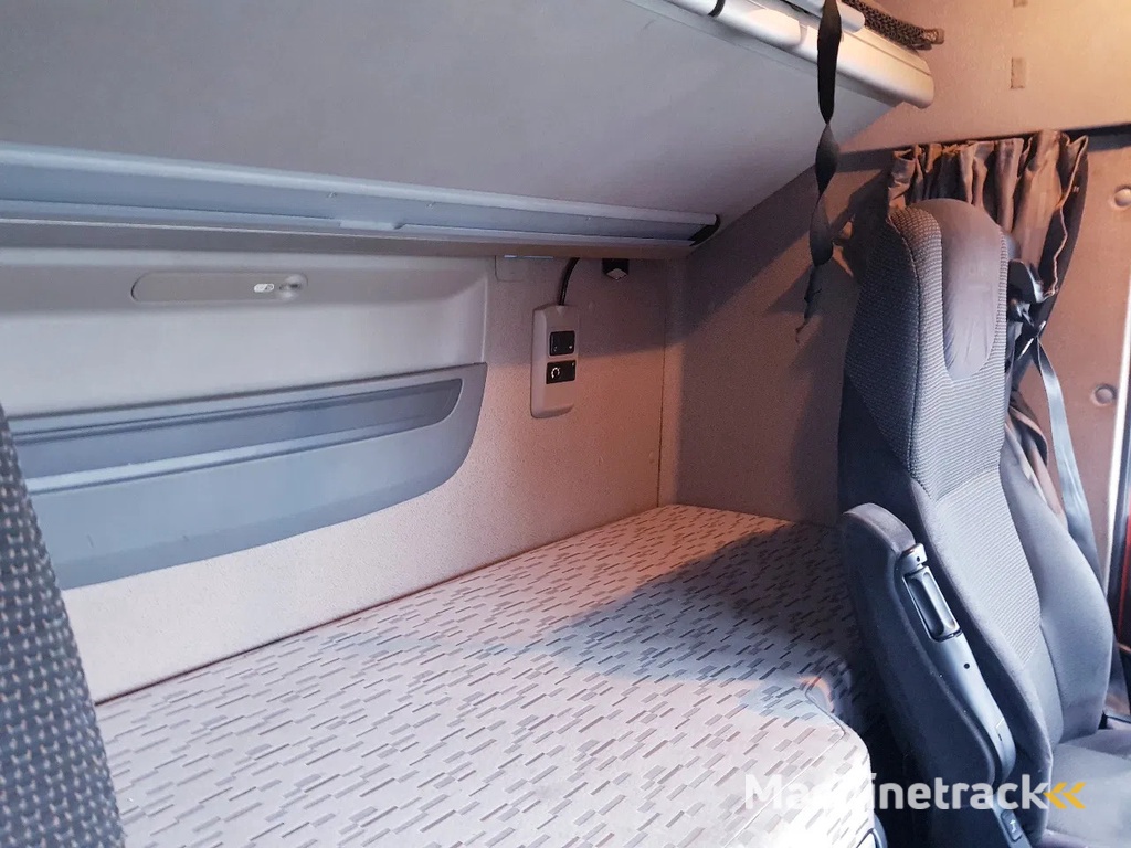 DAF XF 410 Top condition Good tires