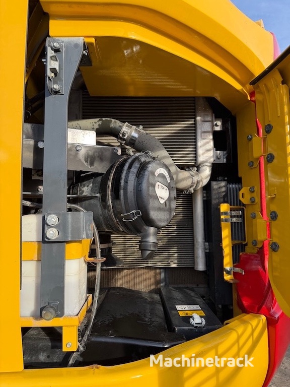 Komatsu PC 228 USLC-11