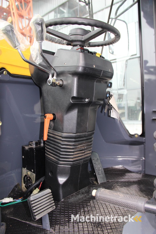 4.0T Knikgestuurde wieldumper