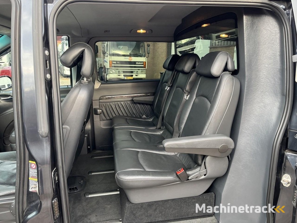 Mercedes-Benz Viano 3.0 CDI V6 DC Ambiente Lang / Luchtvering / Automaat / 5 zitplaatsen / Airco / Navi / Leather / NAP / Apple carplay / Carbonzwart / APK 5-26 HT1181