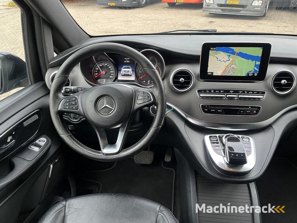 Mercedes-Benz V-Klasse V250 Dubb cabine / Avantgarde / Burmeister / Navi / 360 camera / Leather / Elec doors / Standkachel / Lang / Xenon / NL HT1183