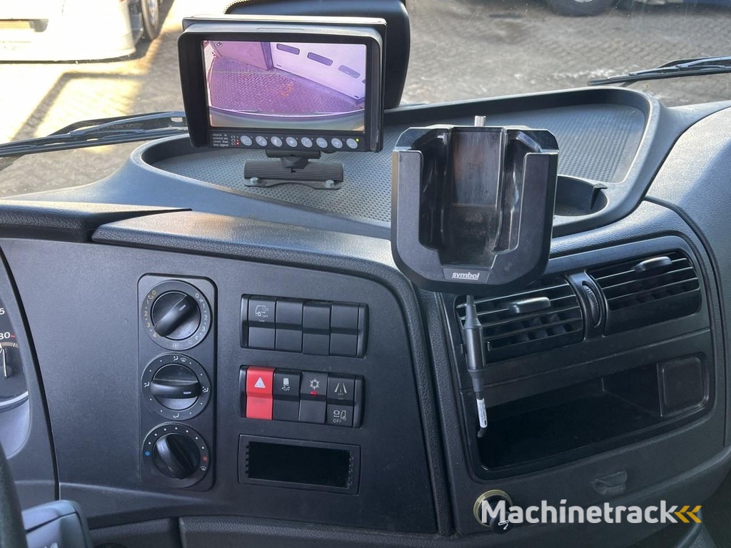 Mercedes-Benz Atego 1018 / Euro6 / LBW Laadklep / 251.364 km / 2018 / Airco / Zijdeur / Trap / Camera / NL Truck / Toegang zero emission zone HT1189