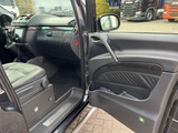 Minituur van Mercedes-Benz Viano 3.0 CDI V6 DC Ambiente Lang / Luchtvering / Automaat / 5 zitplaatsen / Airco / Navi / Leather / NAP / Apple carplay / Carbonzwart / APK 5-26 HT1181