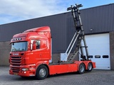 Minituur van Scania R620 V8 / Retarder / Full air / Euro5 / 6x2 / WB: 470 cm / Container kabel systeem / King of the road / NL Truck HT1188