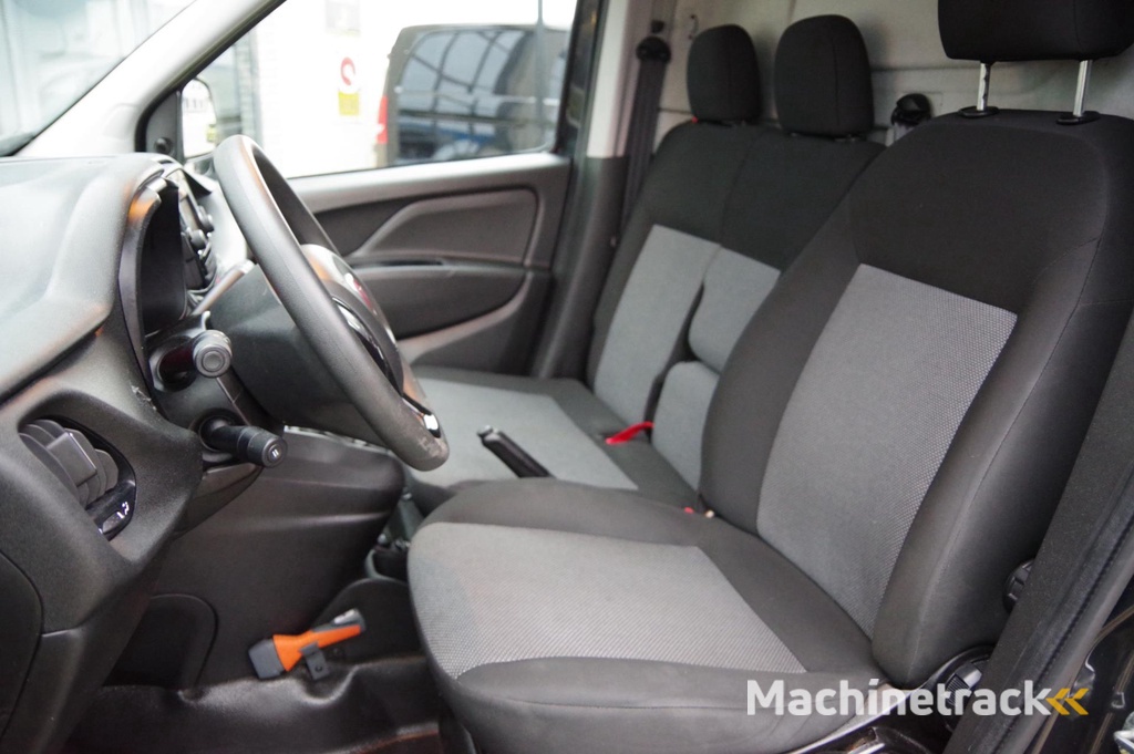 Fiat Doblò Cargo 1.6 MJ ECO JET EURO 6! 3-ZITS, AIRCO, NAVI, CRUISE CONTROL,NAP