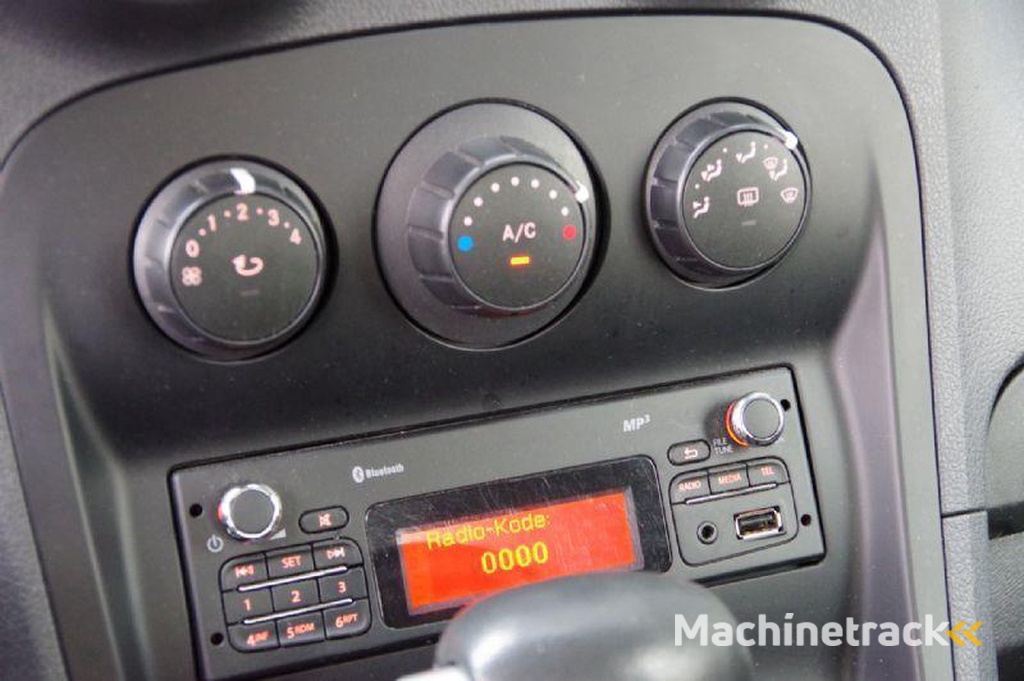 Mercedes-Benz Citan 112 AUT. BENZINE, AIRCO, PARKEERSENSOREN, STOELVERWARMING