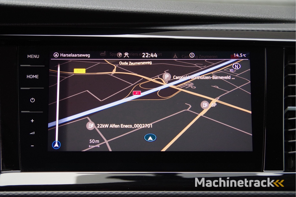 Volkswagen Transporter 2.0 TDI L2 BULLI, 150PK AUT. GLASSLOOK, LED, TREKHAAK, VIRTUAL, ADAPT. CRUISE, NAVI, AIRCO, PARKEERSENSOREN, CARPLAY, NL AUTO, NAP