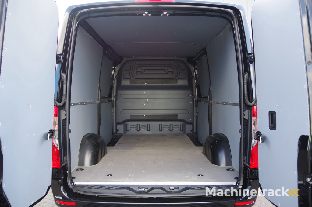 Mercedes-Benz Sprinter 316 2.2 CDI L2H1 AUT. 2X SCHUIFDEUR, STANDKACHEL, CRUISE, CAMERA, STOELVERWARMING, CLIMA