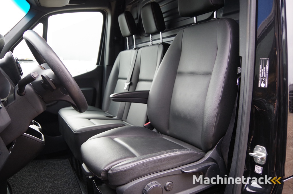 Mercedes-Benz Sprinter 315 1.9 CDI L1H1 AUT. LEDER, TREKHAAK, CAMERA, NAVI, CRUISE, CLIMA, NL AUTO, NAP