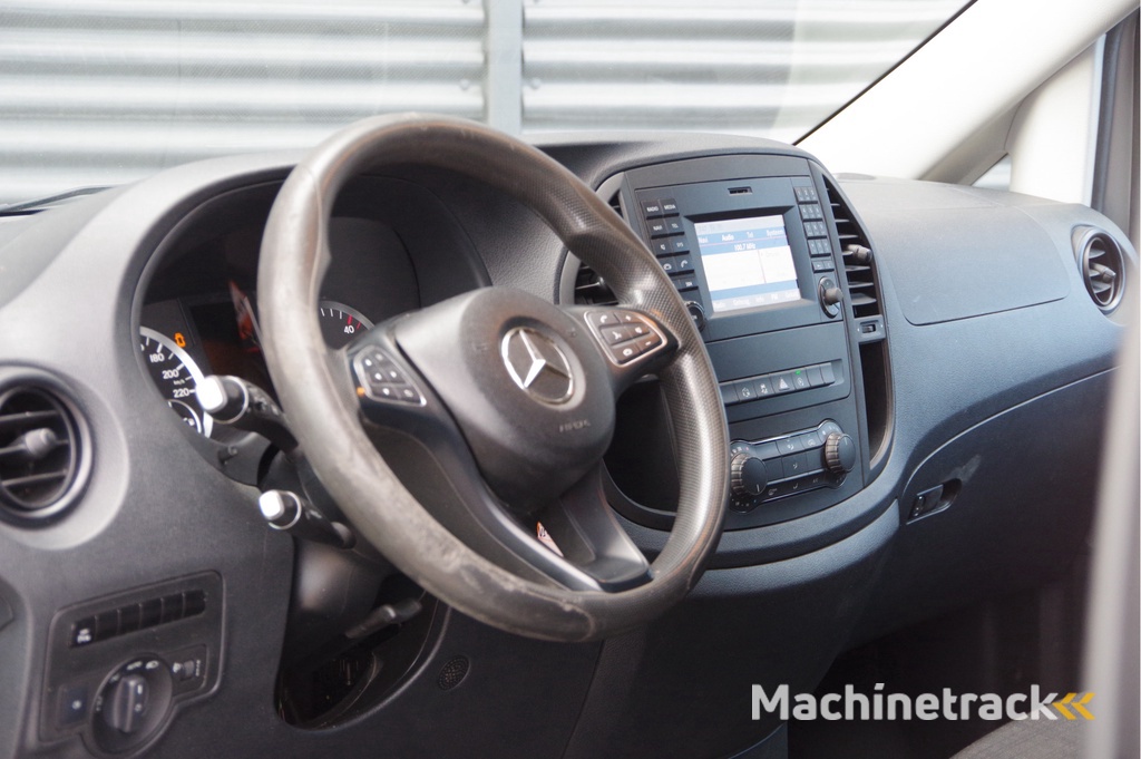 Mercedes-Benz Vito 114 CDI L2 3-ZITS, AUT. AIRCO, CRUISE, CAMERA, PARKEERSENSOREN, NL AUTO, NAP