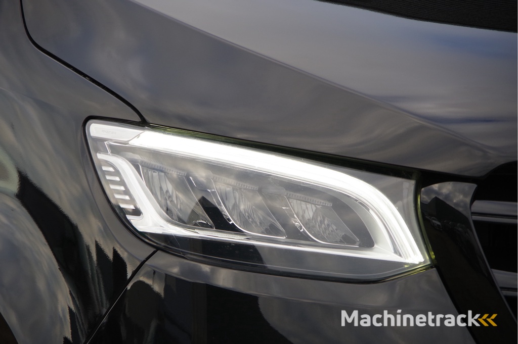 Mercedes-Benz Sprinter 319 3.0 CDI V6 L2H1 AUT. LED, TREKHAAK, ADAPT. CRUISE, STANDKACHEL, MBUX 10'', CAMERA, NAVI, CLIMA