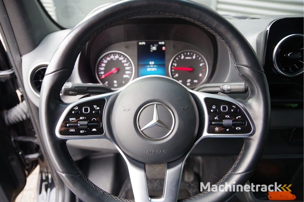 Mercedes-Benz Sprinter 319 3.0 CDI V6 L2H1 AUT. LED, TREKHAAK, ADAPT. CRUISE, STANDKACHEL, MBUX 10'', CAMERA, NAVI, CLIMA