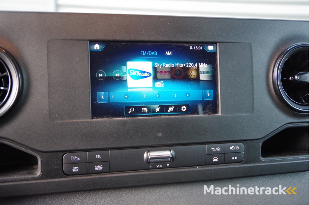 Mercedes-Benz Sprinter 317 1.9 L2H1 AUT. LED, 3.5T TREKHAAK, STANDKACHEL, CAMERA, NAVI, CRUISE, CLIMA