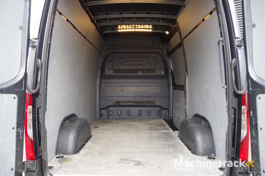 Mercedes-Benz Sprinter 315 1.9 CDI L2H2 RWD AUT. LED, MBUX 10'', 360 CAMERA, NAVI, CRUISE, CLIMA, PARKEERSENSOREN