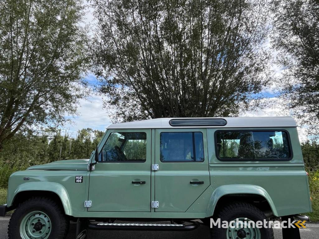 Land Rover Defender 110 HUE Heritage new unused 2016