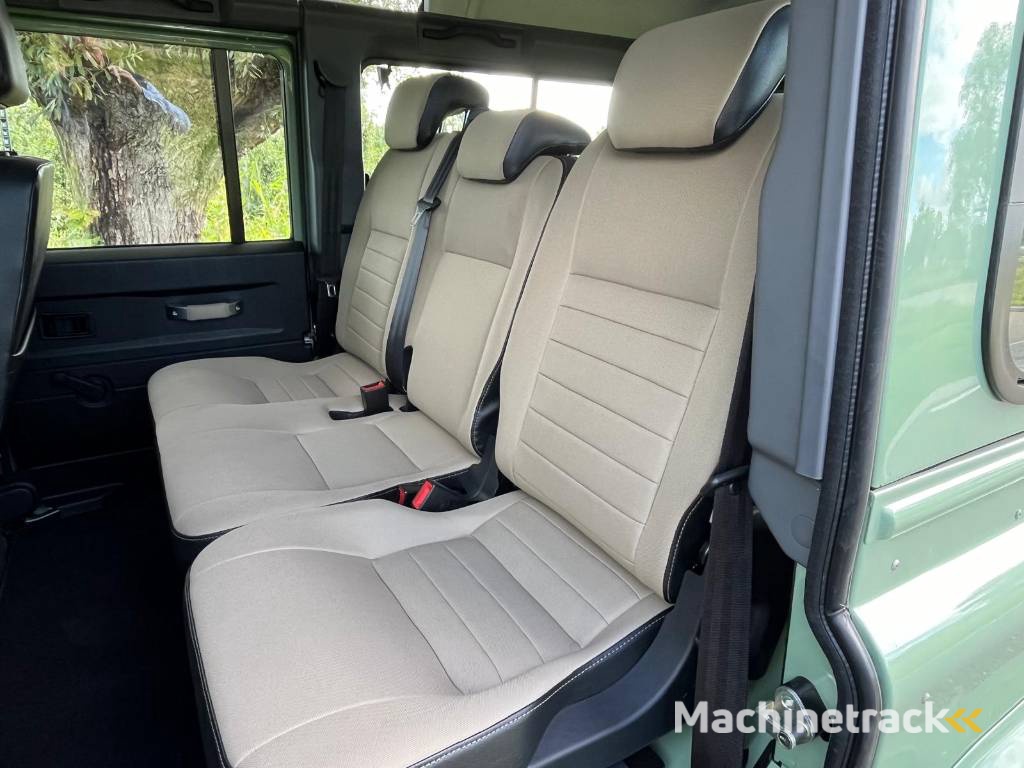 Land Rover Defender 110 HUE Heritage new unused 2016