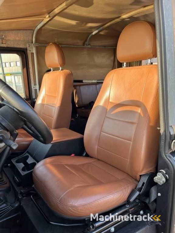 Land Rover Defender 90 iconic soft top year 2013