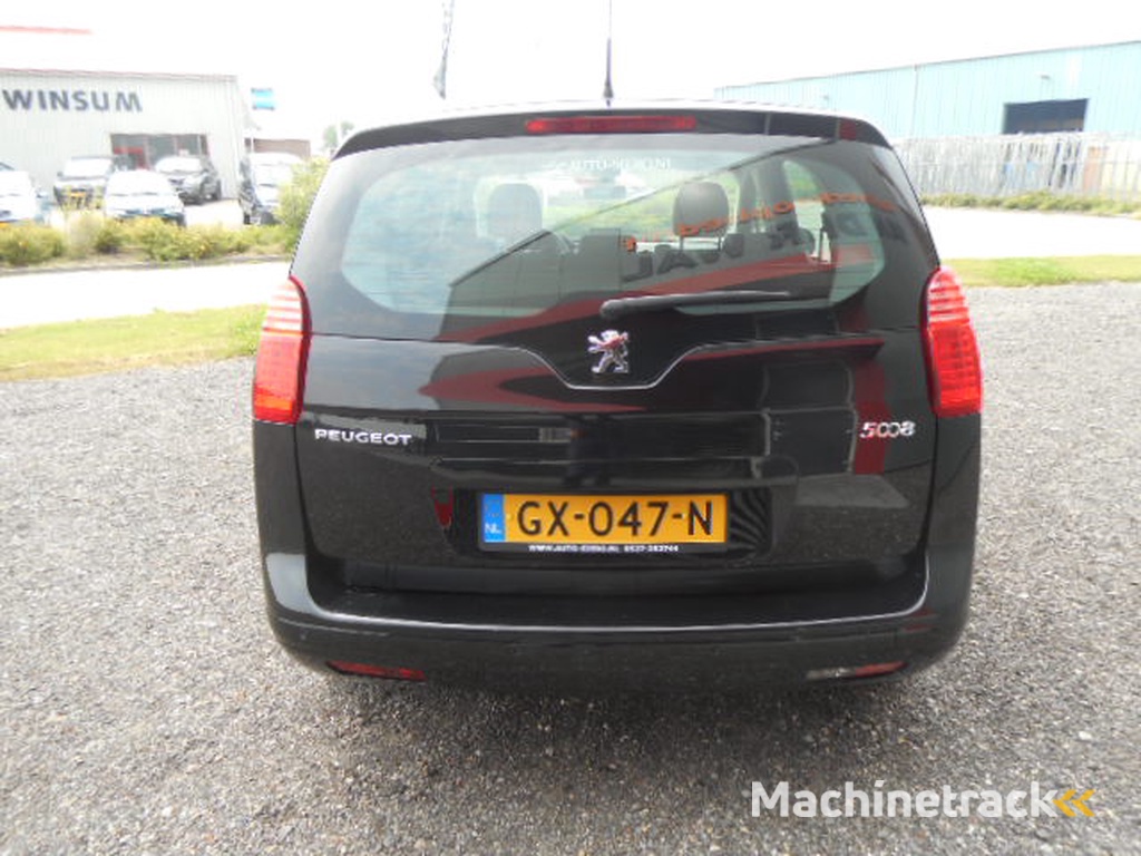 Peugeot 5008 1.6 HDIF BLUE LEASE 5P. NAVIGATIE/CLIMATECONTROL/CRUISECONTROL