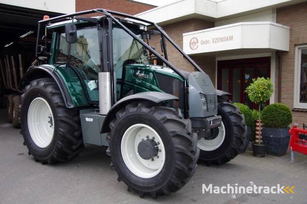 Valtra N-SERIE FORST SCHUTZ / FOREST PROTECTION