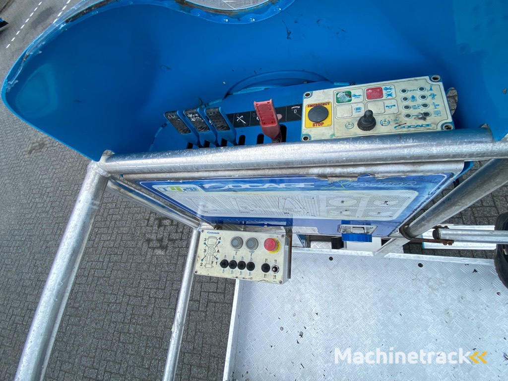 SOCAGE T420, Auto Hoogwerker, Nissan, 20 m.