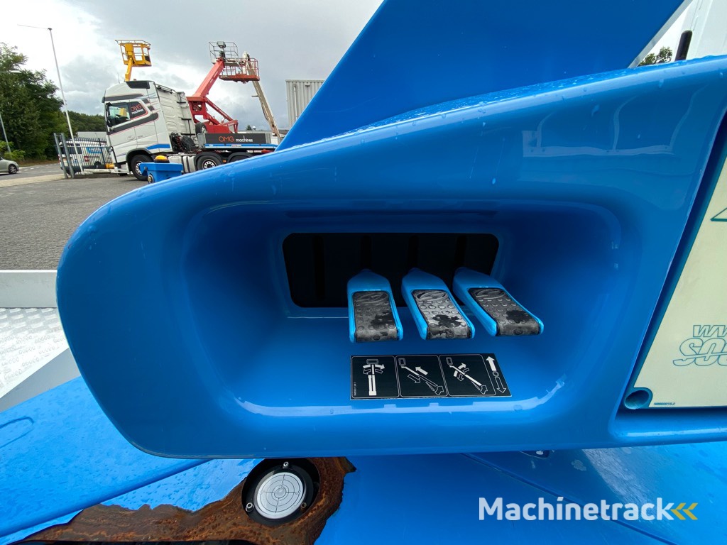 SOCAGE T420, Auto Hoogwerker, Nissan, 20 m.