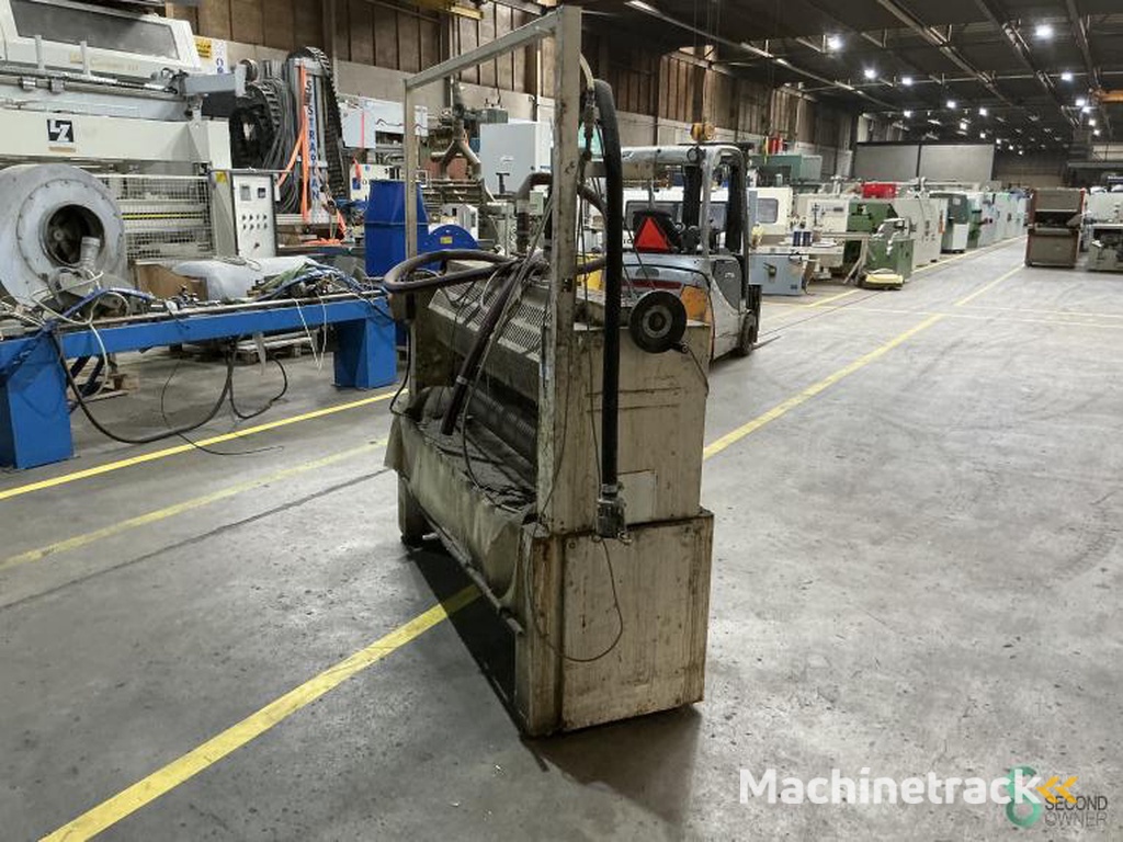 Glue spreaders Unknown