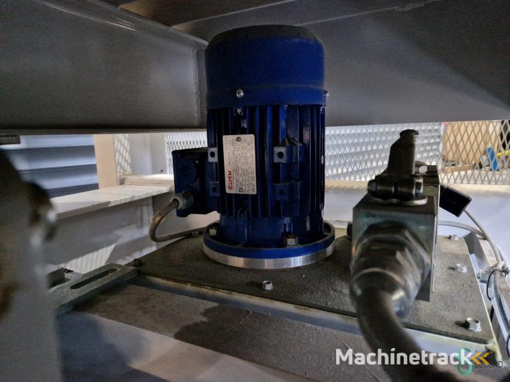 Veneer presses Steton  P 70 E 2015